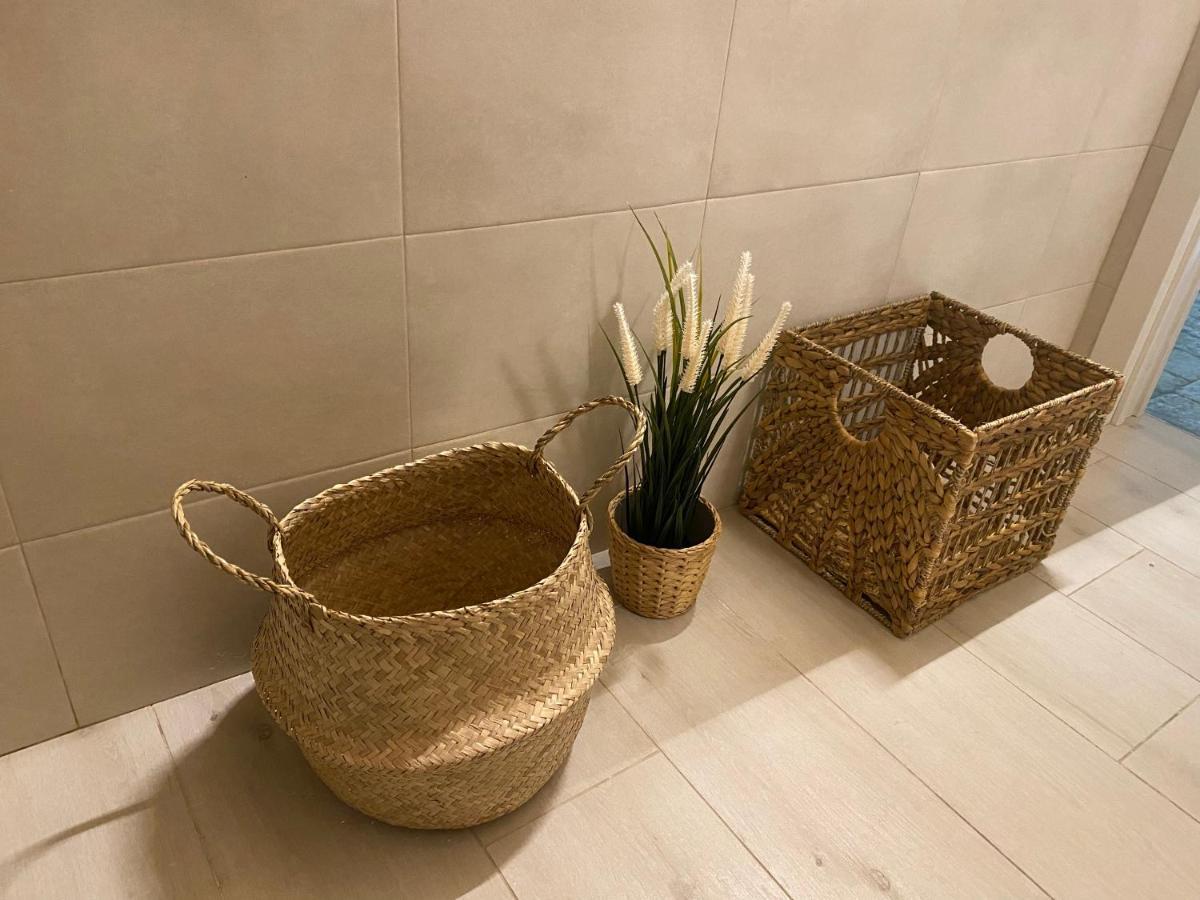Pietrabianca Suite Модуньо Екстер'єр фото