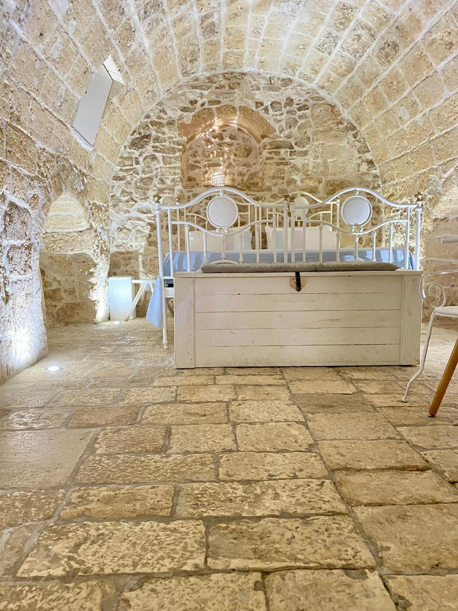 Pietrabianca Suite Модуньо Екстер'єр фото